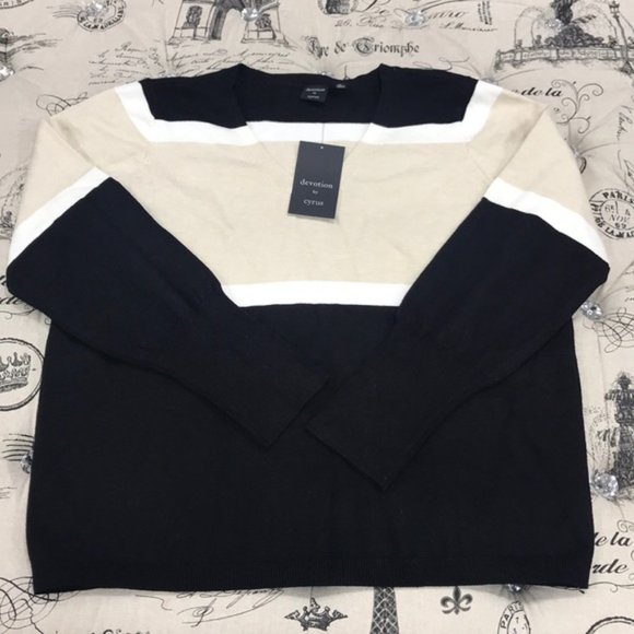 Devotion by Cyrus Women's Sweater - Picture 2 of 7